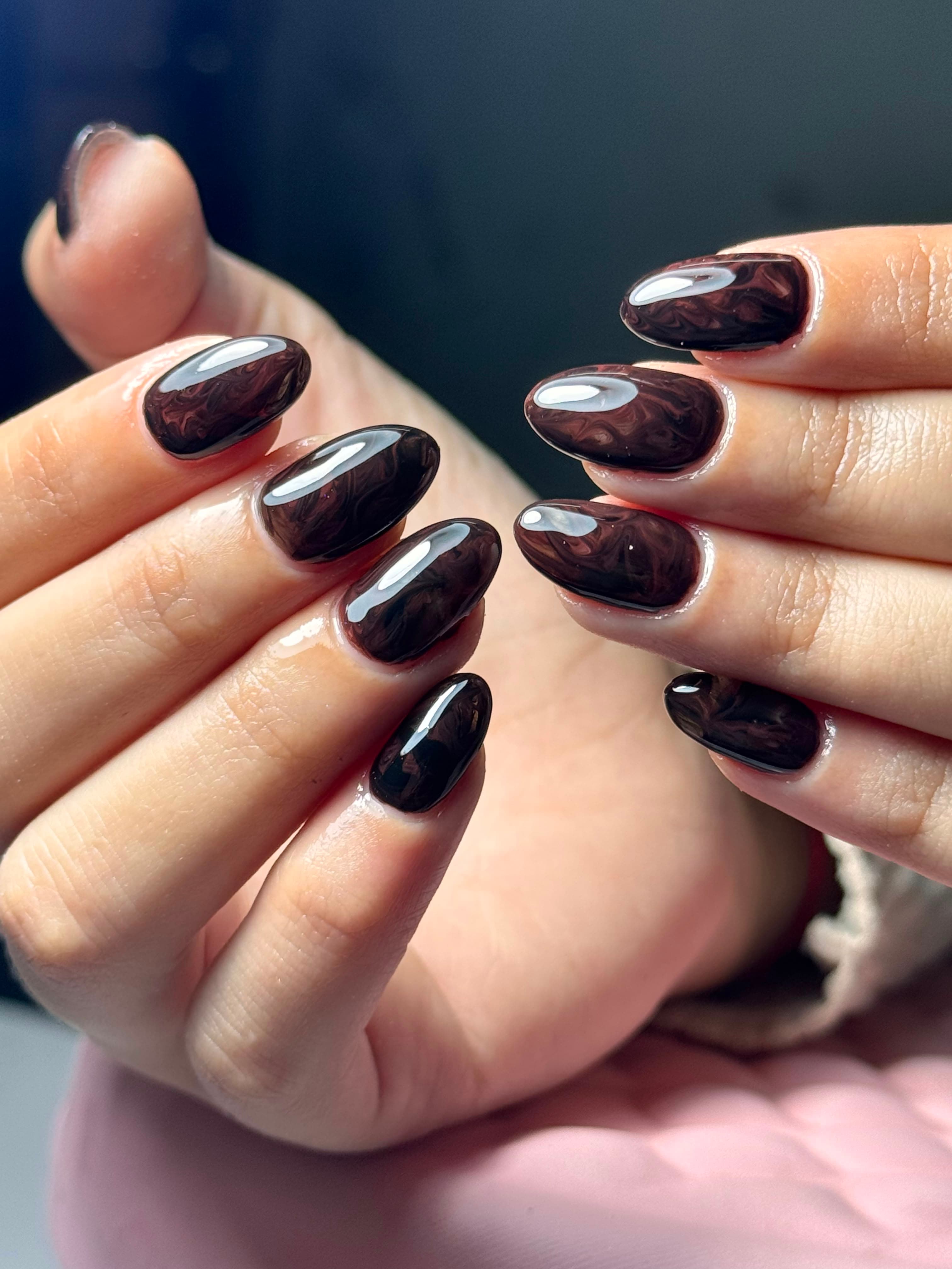 Trabajo de manicura realizado en Mar Bella Studio 12